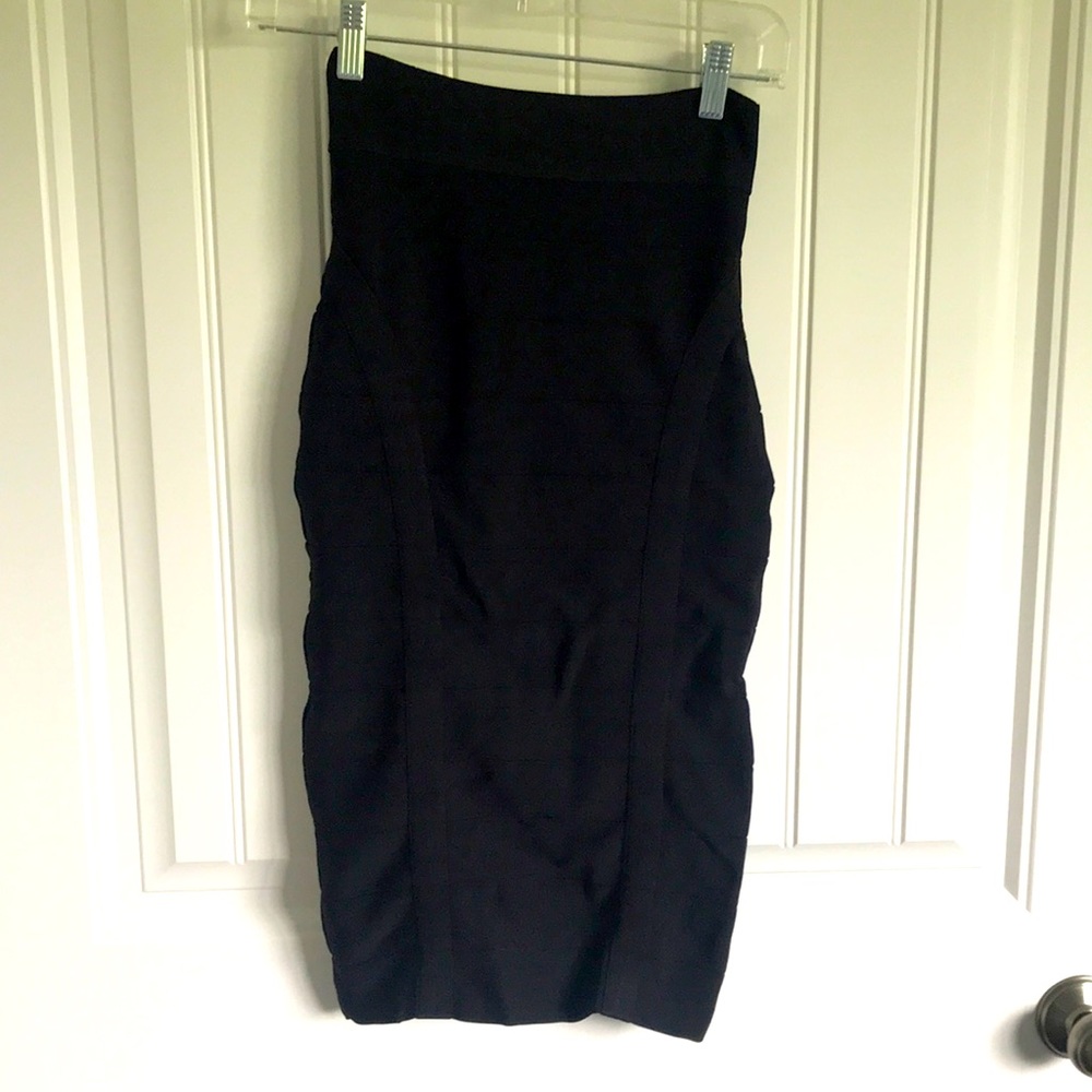 Gorgeous Bebe bodycon black midi pencil skirt Size S
